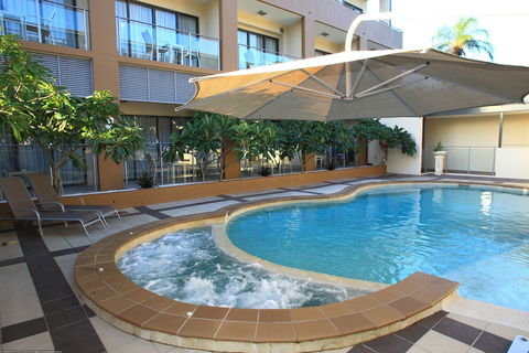 Eden By The Bay - New Castle Holiday 5