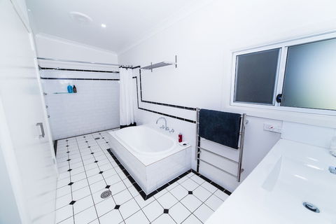 The Bryn At Tilba Family Cottage - New Castle Holiday 5