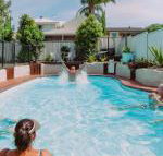 Beach  Bay Holiday House - New Castle Holiday