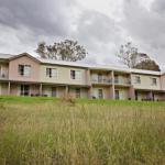BATHURST GOLDFIELDS MOTEL On MOUNT PANORAMA - New Castle Holiday 0