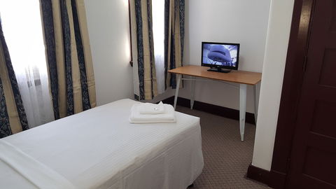 Royal Hotel Tenterfield - New Castle Holiday 4