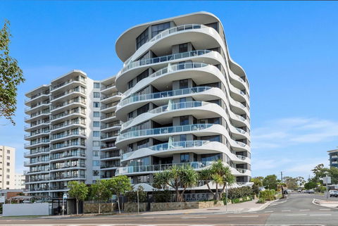 Breeze Mooloolaba - New Castle Holiday 0