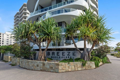 Breeze Mooloolaba - New Castle Holiday 2