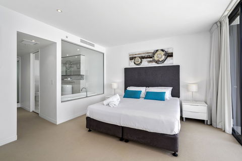 Oracle Broadbeach Apartments - New Castle Holiday 6