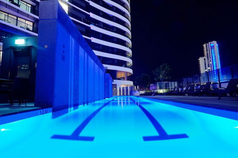 Oracle Broadbeach Apartments - New Castle Holiday 3