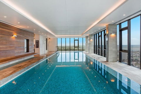 Southbank Platinum Tower Apartment - New Castle Holiday 3