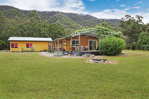 Feathertop Views And Dorm - New Castle Holiday 2