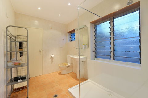 Lilybank Guest House - New Castle Holiday 6