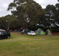 Lakes Caravilla Caravan Park - New Castle Holiday