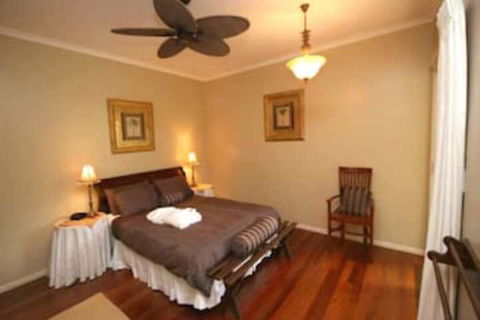 Noosa Country House - New Castle Holiday 4