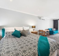 Forresters Beach Bed  Breakfast - New Castle Holiday
