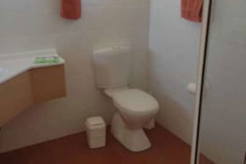 Tenterfield Golf Club Fairways Lodge - New Castle Holiday 5