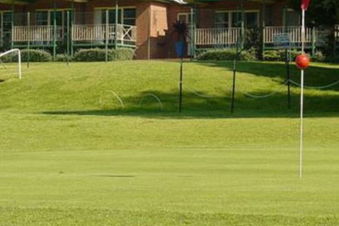 Tenterfield Golf Club Fairways Lodge - New Castle Holiday 2