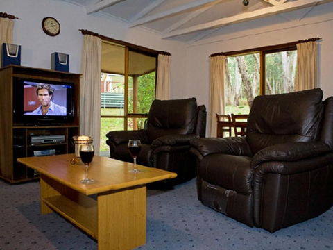 Bagara Cottage Holiday Rental  - New Castle Holiday 2