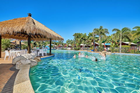Cairns Coconut Holiday Resort - New Castle Holiday 5