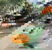 Motel Nomad Cairns - New Castle Holiday