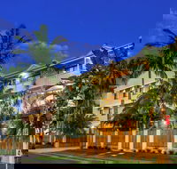 The Terraces - New Castle Holiday