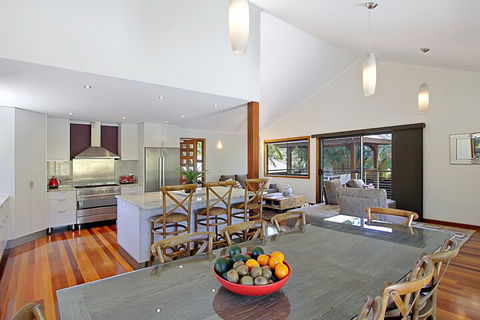 Blue Bliss - New Castle Holiday 7