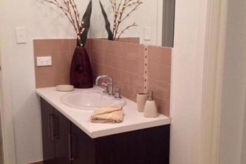 Maison De Chocolate - New Castle Holiday 4