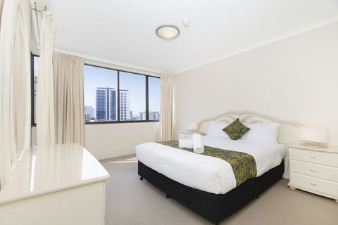 The Astor Apartments - New Castle Holiday 4