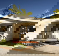 Brisbane Holiday Village - New Castle Holiday