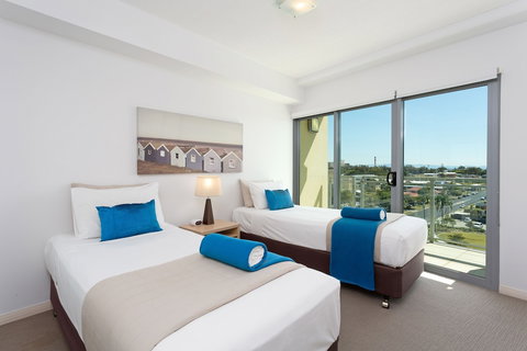 Proximity Waterfront Apartments - New Castle Holiday 5