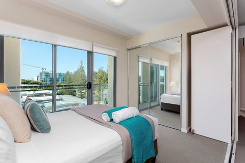 Proximity Waterfront Apartments - New Castle Holiday 3