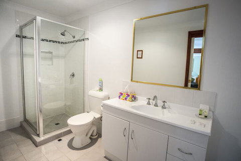 Ainslie Manor B&B - New Castle Holiday 7