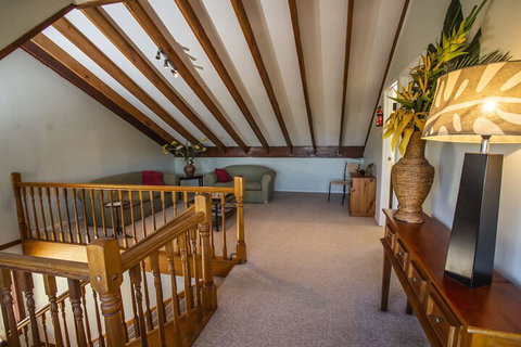 Ainslie Manor B&B - New Castle Holiday 4