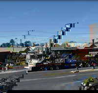 Country Lodge Motor Inn - New Castle Holiday