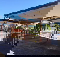 Avenue Motel - New Castle Holiday