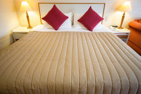 Club Motel - New Castle Holiday 6