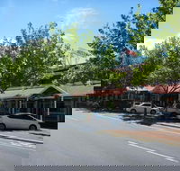 Adelaide Travellers Inn - Hostel - New Castle Holiday