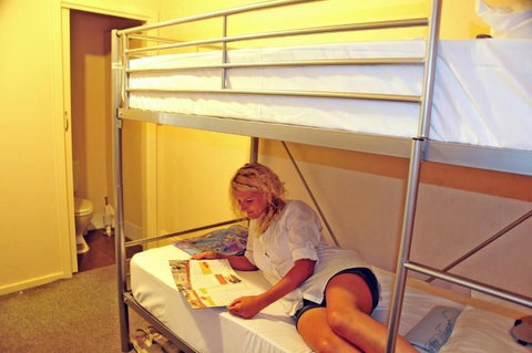 Adelaide Travellers Inn - Hostel - New Castle Holiday 5