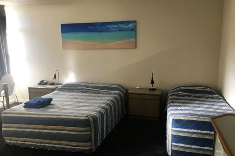 City West Motel - New Castle Holiday 3