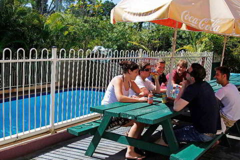 Palace Backpackers Hervey Bay - New Castle Holiday 2