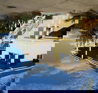 Hastings Cove Waterfront Holiday Apartments - New Castle Holiday