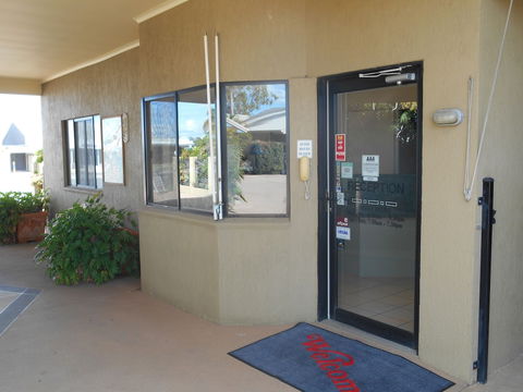 Biloela Palms Motor Inn - New Castle Holiday 2