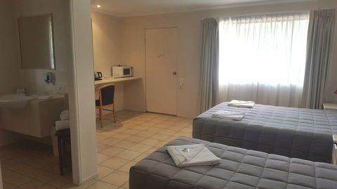 Biloela Palms Motor Inn - New Castle Holiday 6
