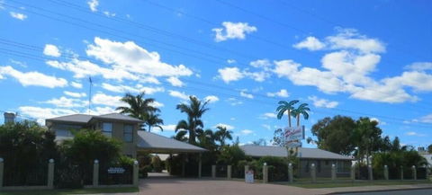 Biloela Palms Motor Inn - New Castle Holiday 1