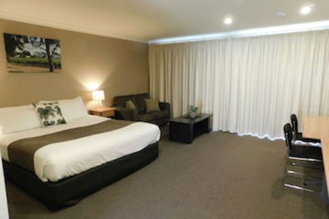 Alexander Cameron Suites - New Castle Holiday 0