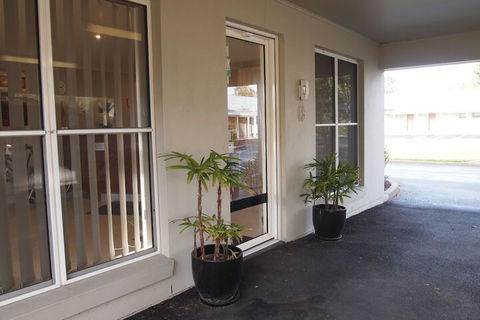 Alexander Cameron Suites - New Castle Holiday 6