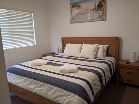 Moorings Beach Resort - New Castle Holiday 6