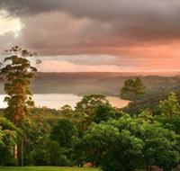 Montville Misty View Cottages - New Castle Holiday