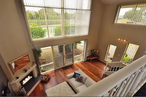 Mt Bold Estate - New Castle Holiday 5