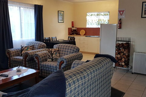 Murray Gardens Cottages & Motel - New Castle Holiday 7