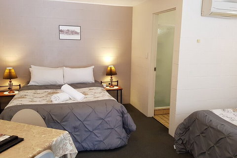 Murray Gardens Cottages & Motel - New Castle Holiday 4