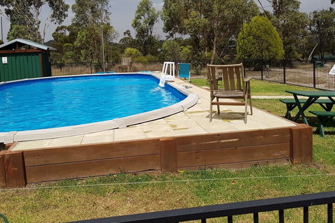Murray Gardens Cottages & Motel - New Castle Holiday 1