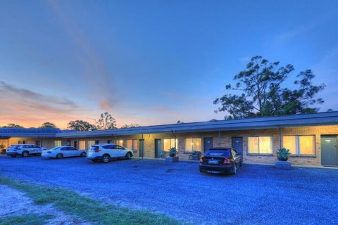 Hilldrop Motor Inn - New Castle Holiday 2