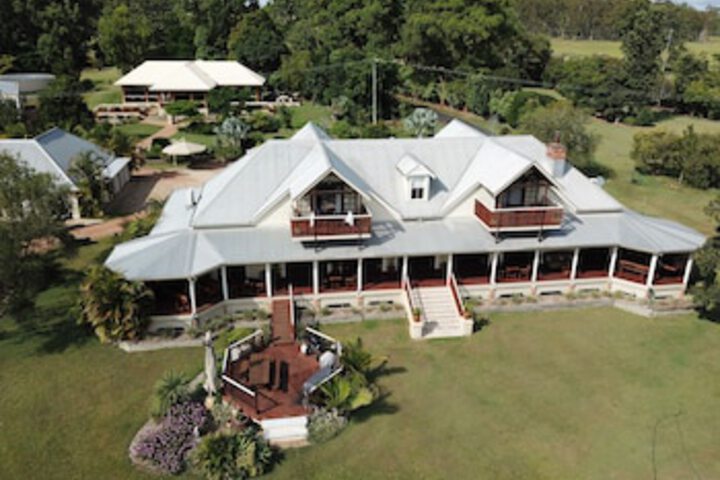 Bed And Breakfast Wyberba QLD New Castle Holiday